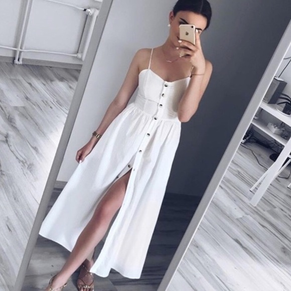 Zara Dresses & Skirts - Zara XS NWT blogger Favorite